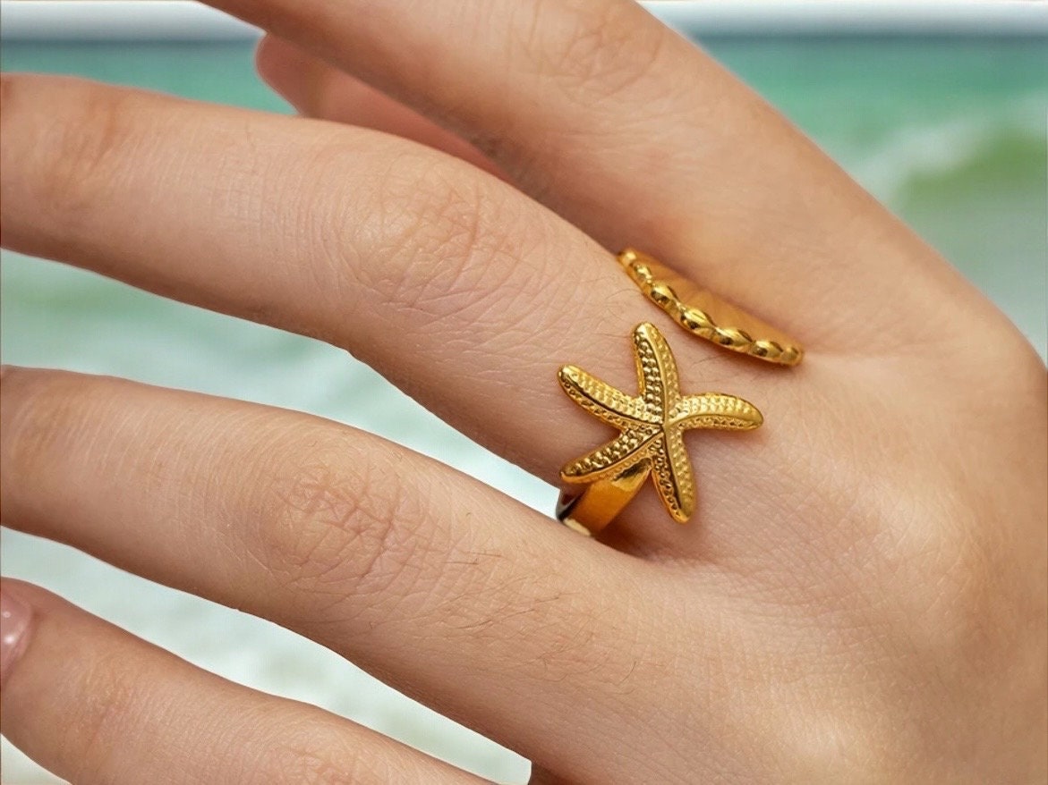 Starfish and Shell 18k Gold Plated Ring, Beach Ring, Surfer Ring, Summer Ring, Shell Ring, Summer Vibe Jewelry, Beach Jewelry, Y2K Jewelry